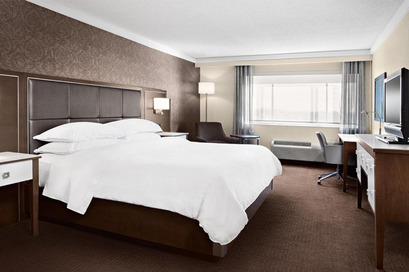 Sheraton 4*