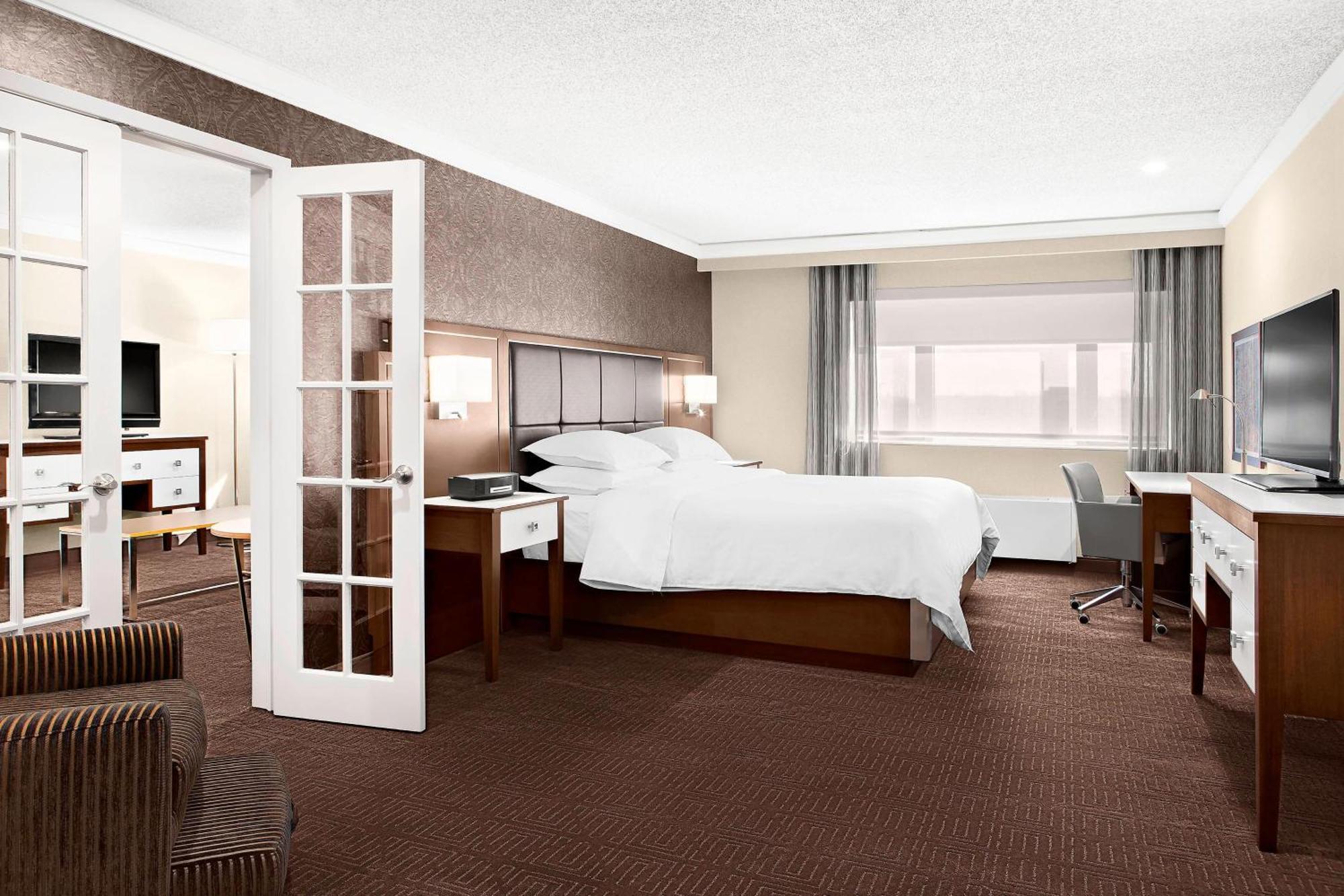 Sheraton Hotel 4*