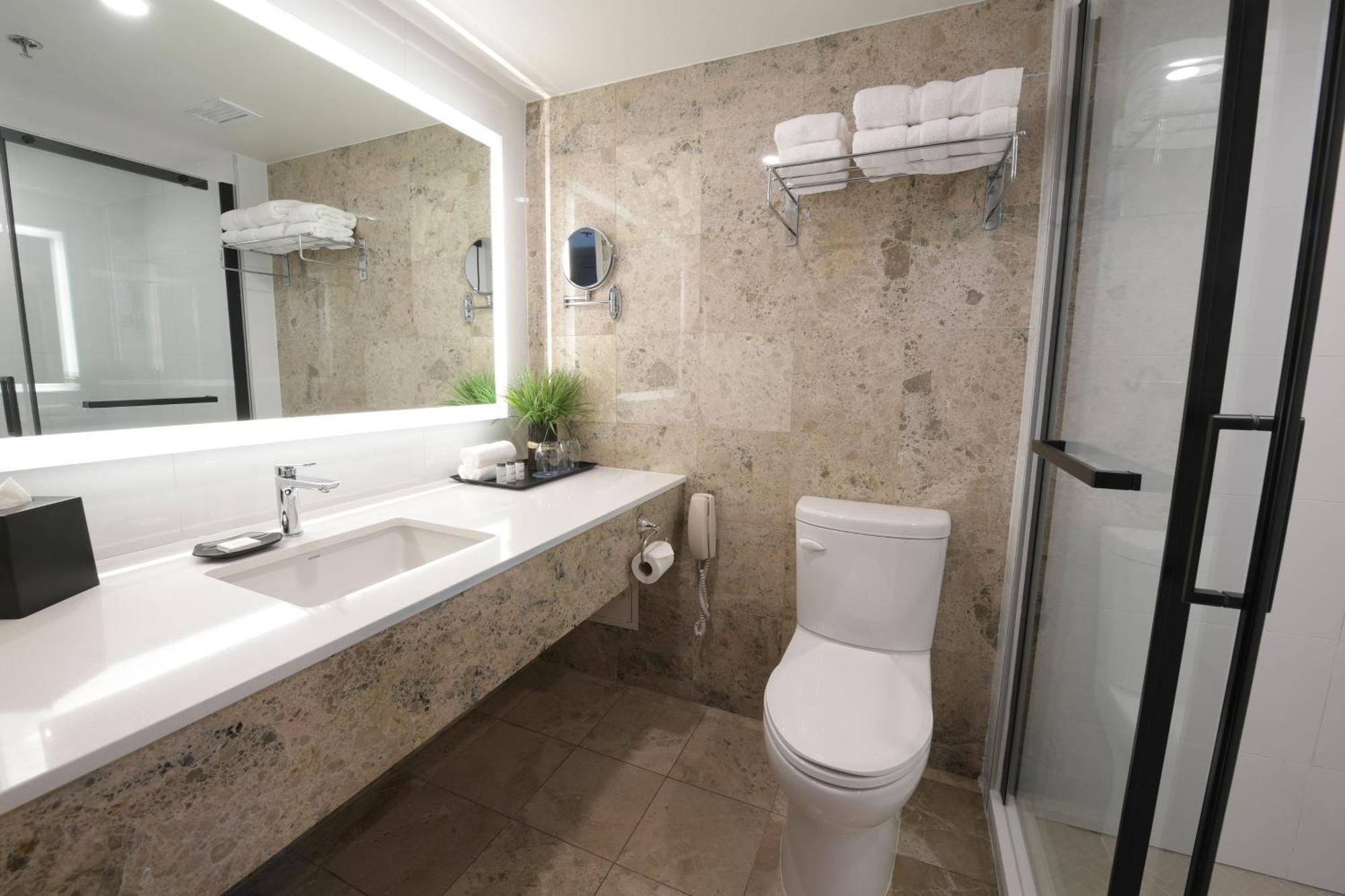 Sheraton 4*