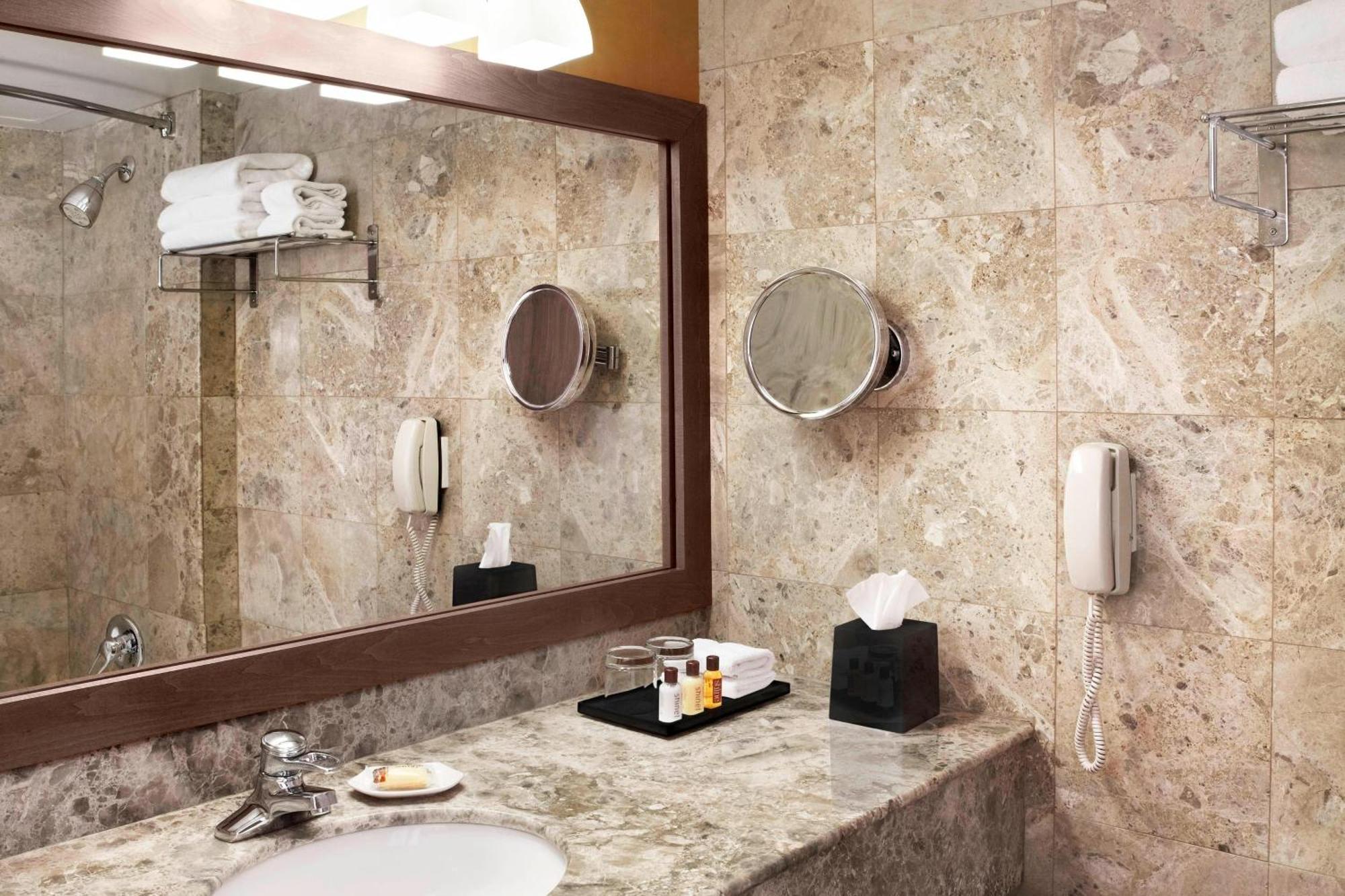 Sheraton Hotel 4*